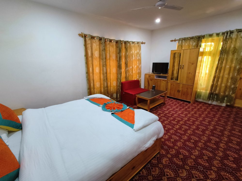 Deluxe Rooms